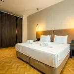 Otel V Center