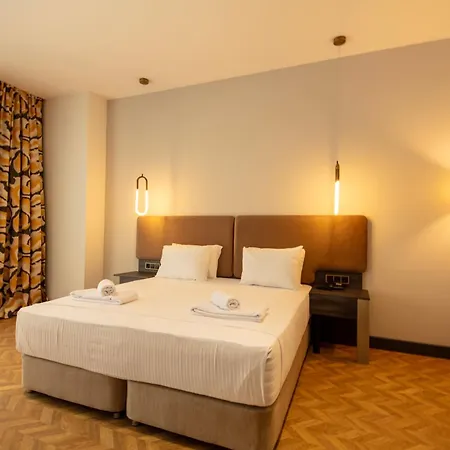 Szálloda V Center 4*
