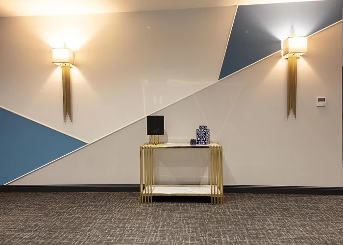 V Center 4* Τραμπζόν