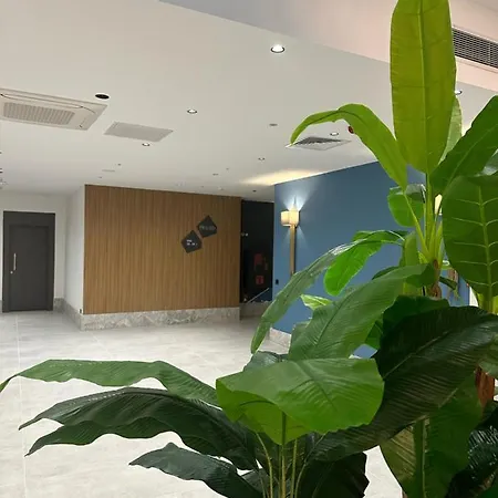 Hotel V Center