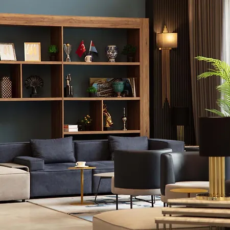 V Center Hotel 4*