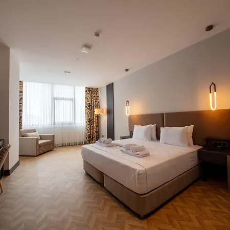 V Center Hotel Trebizonda