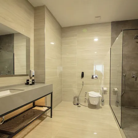 V Center Hotel