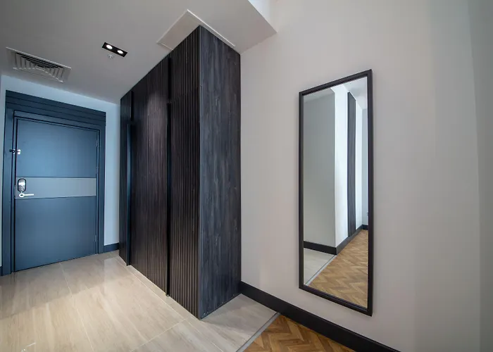 V Center Szálloda 4*